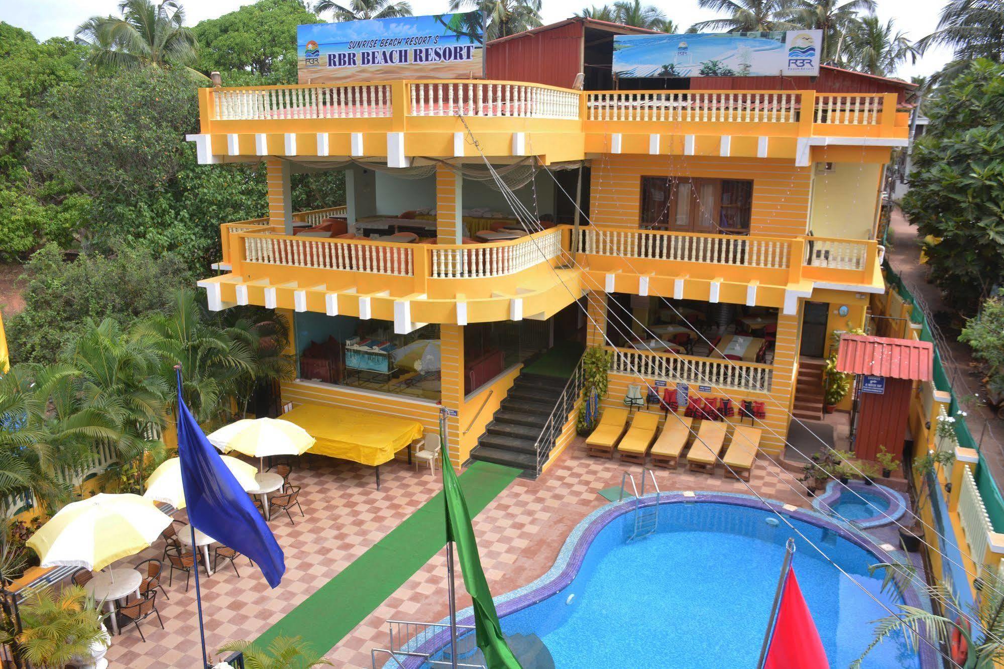 Rbr Suites Calangute Exteriör bild